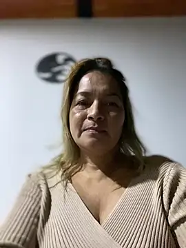 Snapshot of Jlo_69 chatting on March 2025 02:28:02 AM Jlo 69 online show from March 2025 02:28:02 AM