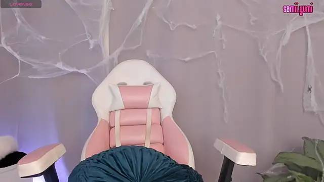 Snapshot of sami_monroe chatting on October 2025 03:46:02 PM sami monroe online show from October 2025 03:46:02 PM