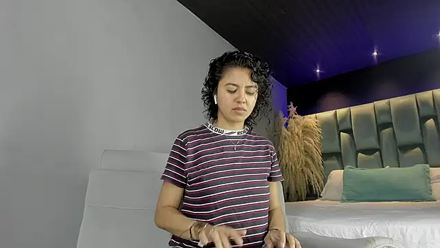 Amareto  online show from January 2025 10:51:02 AM