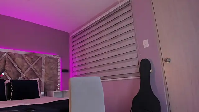 Amareto  online show from February 2025 11:21:01 AM