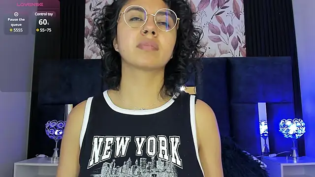 Amareto  online show from March 2025 04:43:02 PM