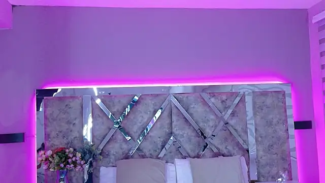 Amareto  online show from September 2025 11:32:02 AM