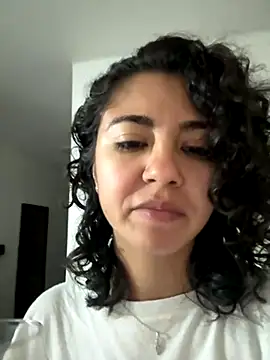 Amareto  online show from September 2025 01:07:01 AM