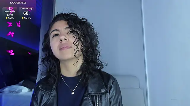 Amareto  online show from February 2026 09:43:01 AM