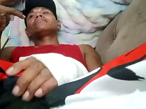 Snapshot of Moreno1813 chatting on March 2025 05:53:02 PM Moreno1813 online show from March 2025 05:53:02 PM