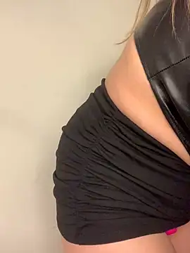 Nayafreaky online show from February 2025 12:41:01 AM