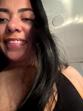 Snapshot of PetitLumiere chatting on September 2025 03:50:01 AM PetitLumiere online show from September 2025 03:50:01 AM