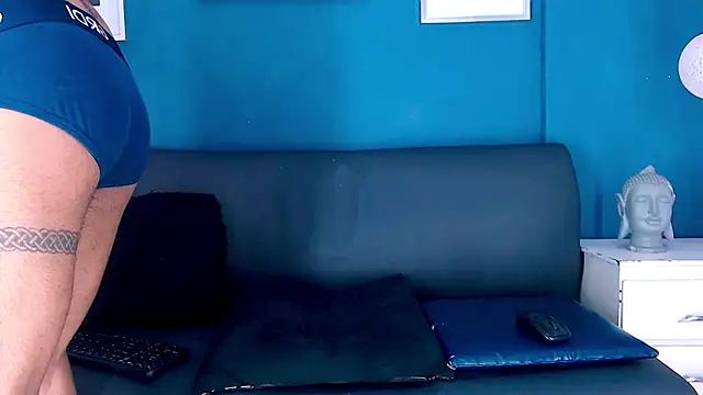 Snapshot of ricky_vill_ chatting on December 2024 07:01:01 AM ricky vill online show from December 2024 07:01:01 AM