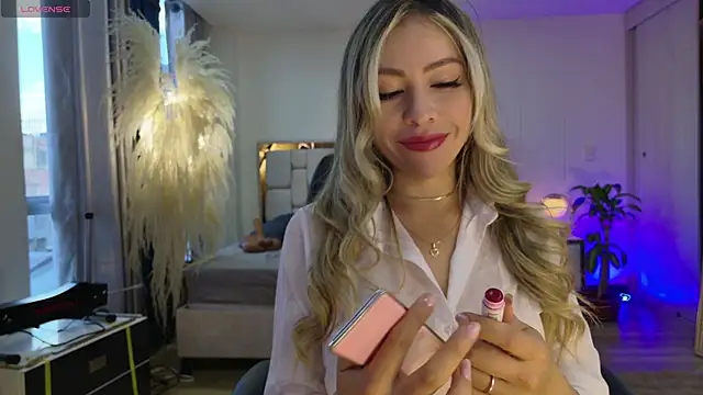 Ammy Castro online show from October 2025 09:33:01 PM