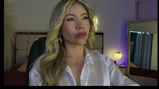 Ammy Castro online show from July 2026 10:30:02 PM