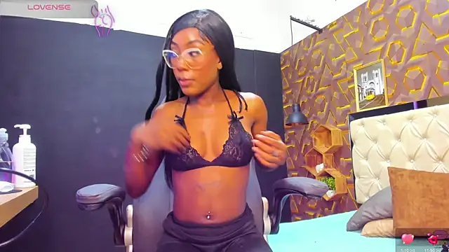 deyy madissonn online show from January 2025 08:11:02 PM