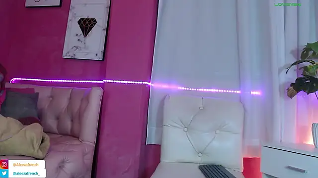 AleezaFrench online show from December 2024 03:06:01 PM