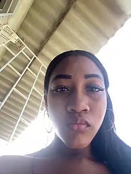 AleezaFrench online show from February 2025 08:20:02 PM