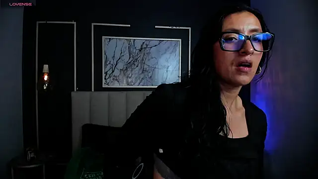 kira moon   online show from September 2025 09:27:01 PM