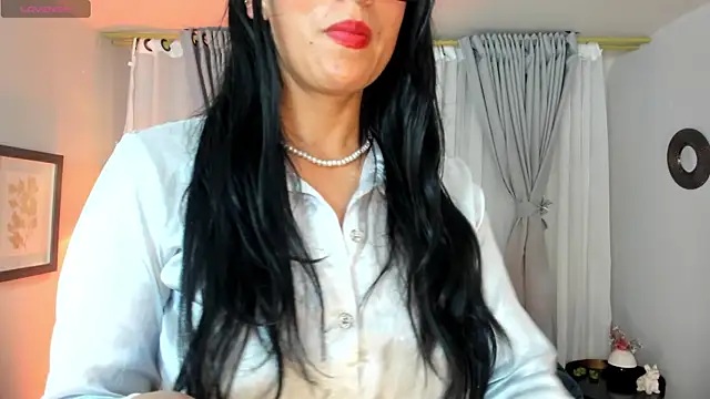 kira moon   online show from October 2025 08:19:01 PM