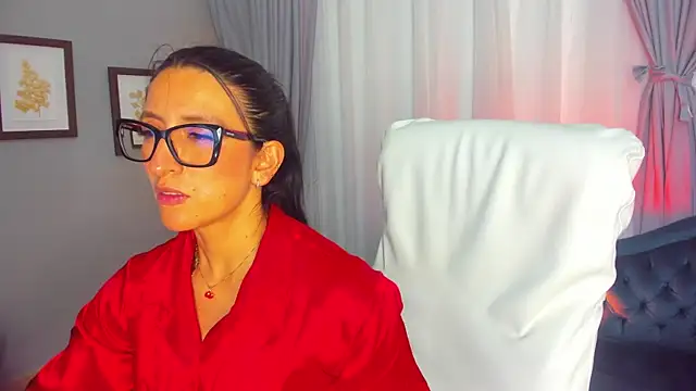 kira moon   online show from February 2026 07:28:02 PM