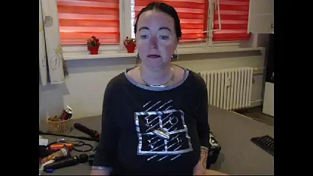 Alexie33 online show from May 2026 07:16:02 AM
