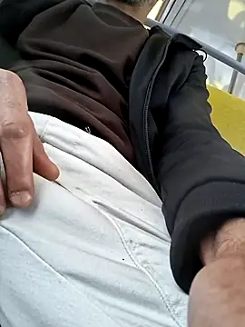 Snapshot of molozeb chatting on October 2025 12:03:02 PM molozeb online show from October 2025 12:03:02 PM