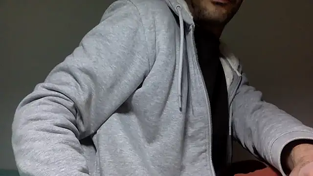 Snapshot of molozeb chatting on November 2025 05:46:02 PM molozeb online show from November 2025 05:46:02 PM