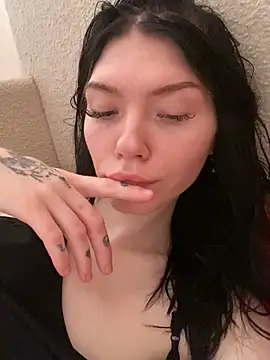 Snapshot of Lisaaa_Alisa chatting on February 2025 03:22:01 AM Lisaaa Alisa online show from February 2025 03:22:01 AM