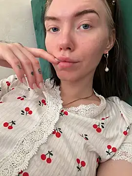Lisaaa Alisa online show from April 2026 04:06:01 AM