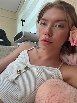 Lisaaa Alisa online show from July 2026 05:00:02 AM