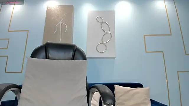 Snapshot of JessicaWilliams1 chatting on March 2025 10:22:01 AM JessicaWilliams1 online show from March 2025 10:22:01 AM