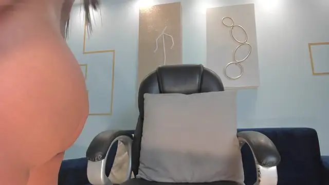 Snapshot of JessicaWilliams1 chatting on March 2025 04:40:02 PM JessicaWilliams1 online show from March 2025 04:40:02 PM