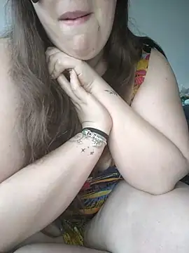 Snapshot of FrancaiseLynne chatting on February 2025 04:32:01 PM FrancaiseLynne online show from February 2025 04:32:01 PM