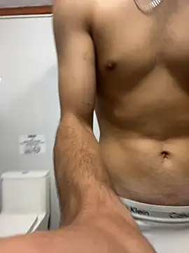 Snapshot of h0rnyguy001 chatting on February 2026 11:00:02 AM h0rnyguy001 online show from February 2026 11:00:02 AM