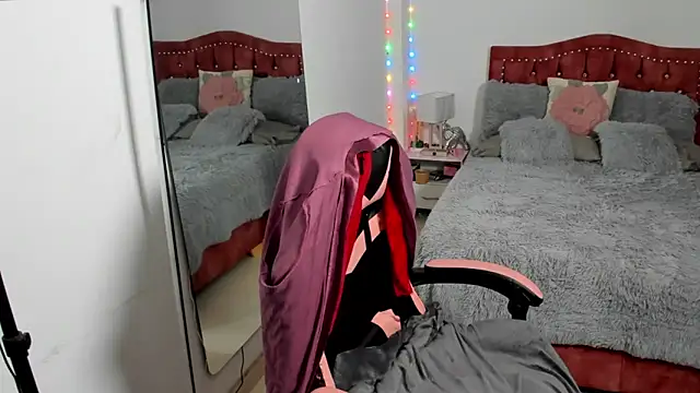 Marie Mature online show from September 2025 01:35:02 PM