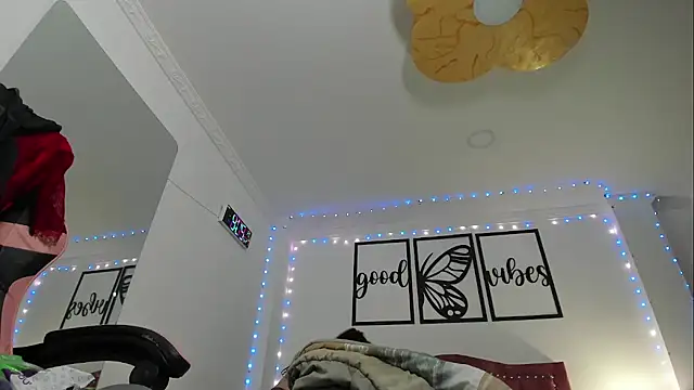 Marie Mature online show from October 2025 01:09:02 AM