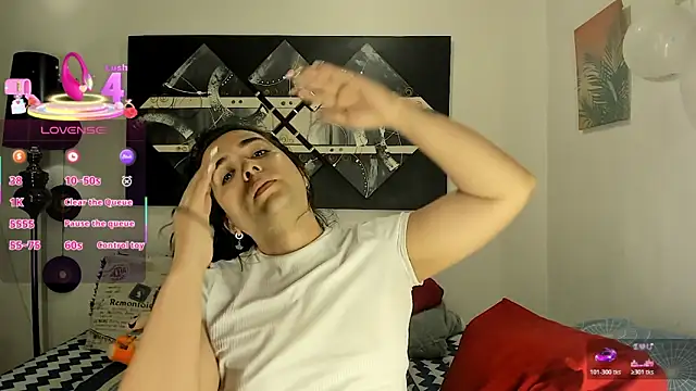 SARAMISHA online show from February 2026 02:04:02 AM