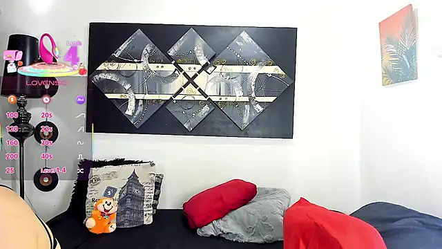 SARAMISHA online show from February 2026 10:39:01 PM