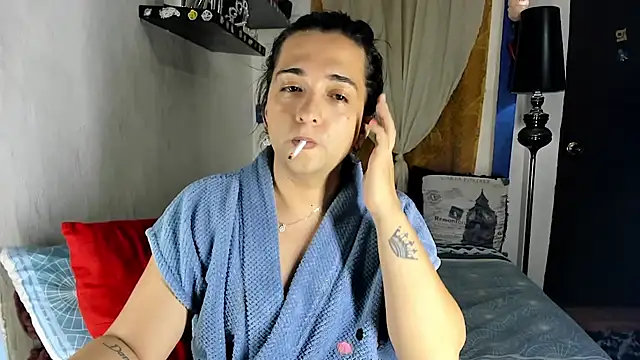 SARAMISHA online show from May 2026 10:52:02 PM