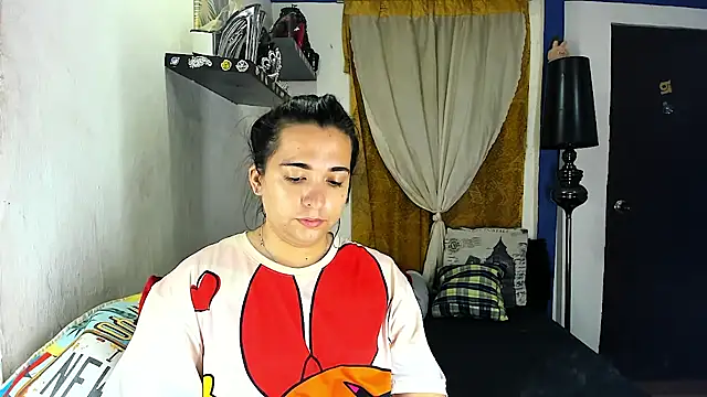SARAMISHA online show from May 2026 12:44:02 PM