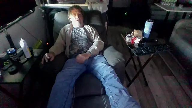 lateniter online show from March 2026 10:27:01 PM