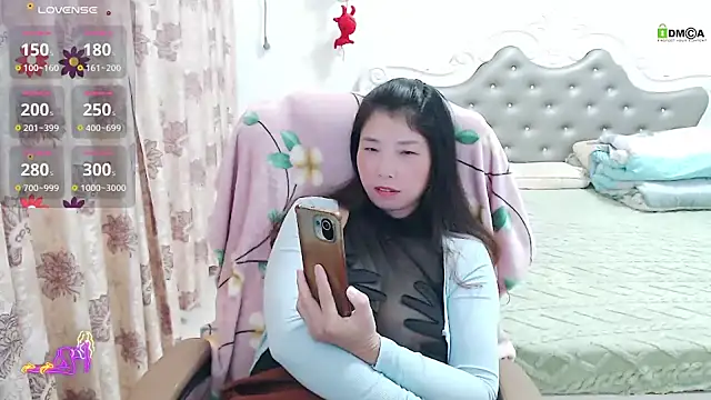 Snapshot of -Shirleyni_ chatting on December 2025 02:17:01 AM -Shirleyni online show from December 2025 02:17:01 AM