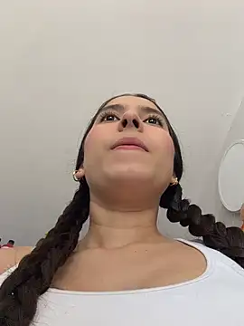 LittleDoll    online show from May 2026 12:46:01 PM