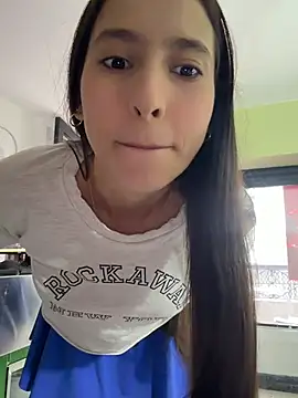 LittleDoll    online show from May 2026 12:12:01 PM