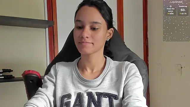 Snapshot of SamanthaWatson chatting on December 2024 04:38:01 PM SamanthaWatson online show from December 2024 04:38:01 PM