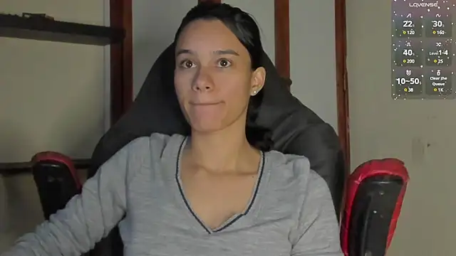 Snapshot of SamanthaWatson chatting on December 2024 04:44:01 AM SamanthaWatson online show from December 2024 04:44:01 AM