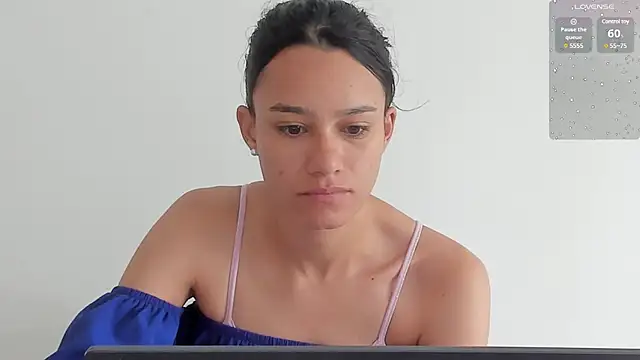 Snapshot of SamanthaWatson chatting on February 2025 02:05:01 PM SamanthaWatson online show from February 2025 02:05:01 PM