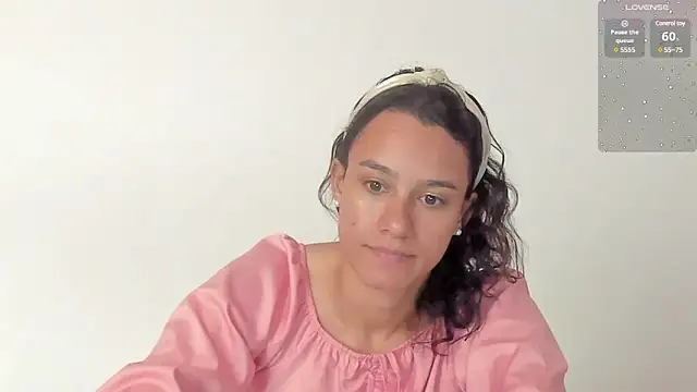 Snapshot of SamanthaWatson chatting on February 2025 05:22:01 PM SamanthaWatson online show from February 2025 05:22:01 PM