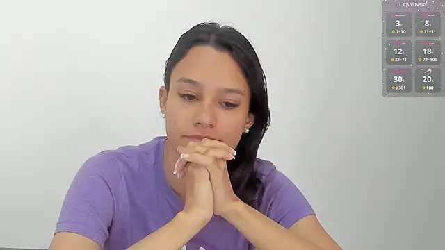 Snapshot of SamanthaWatson chatting on February 2025 05:27:01 PM SamanthaWatson online show from February 2025 05:27:01 PM