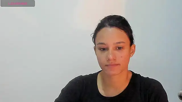 Snapshot of SamanthaWatson chatting on March 2025 11:07:01 PM SamanthaWatson online show from March 2025 11:07:01 PM