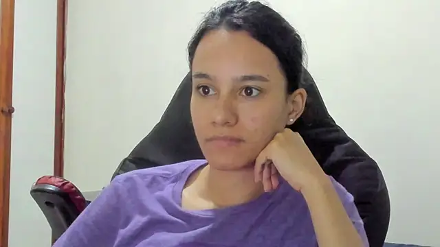 Snapshot of SamanthaWatson chatting on March 2025 01:21:02 AM SamanthaWatson online show from March 2025 01:21:02 AM