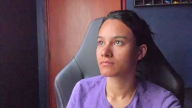 Snapshot of SamanthaWatson chatting on March 2025 05:06:01 PM SamanthaWatson online show from March 2025 05:06:01 PM