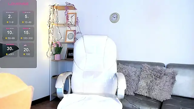 Issa cooper online show from November 2025 02:51:02 PM