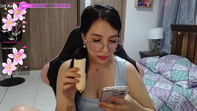 camilita08 online show from June 2026 09:19:02 PM